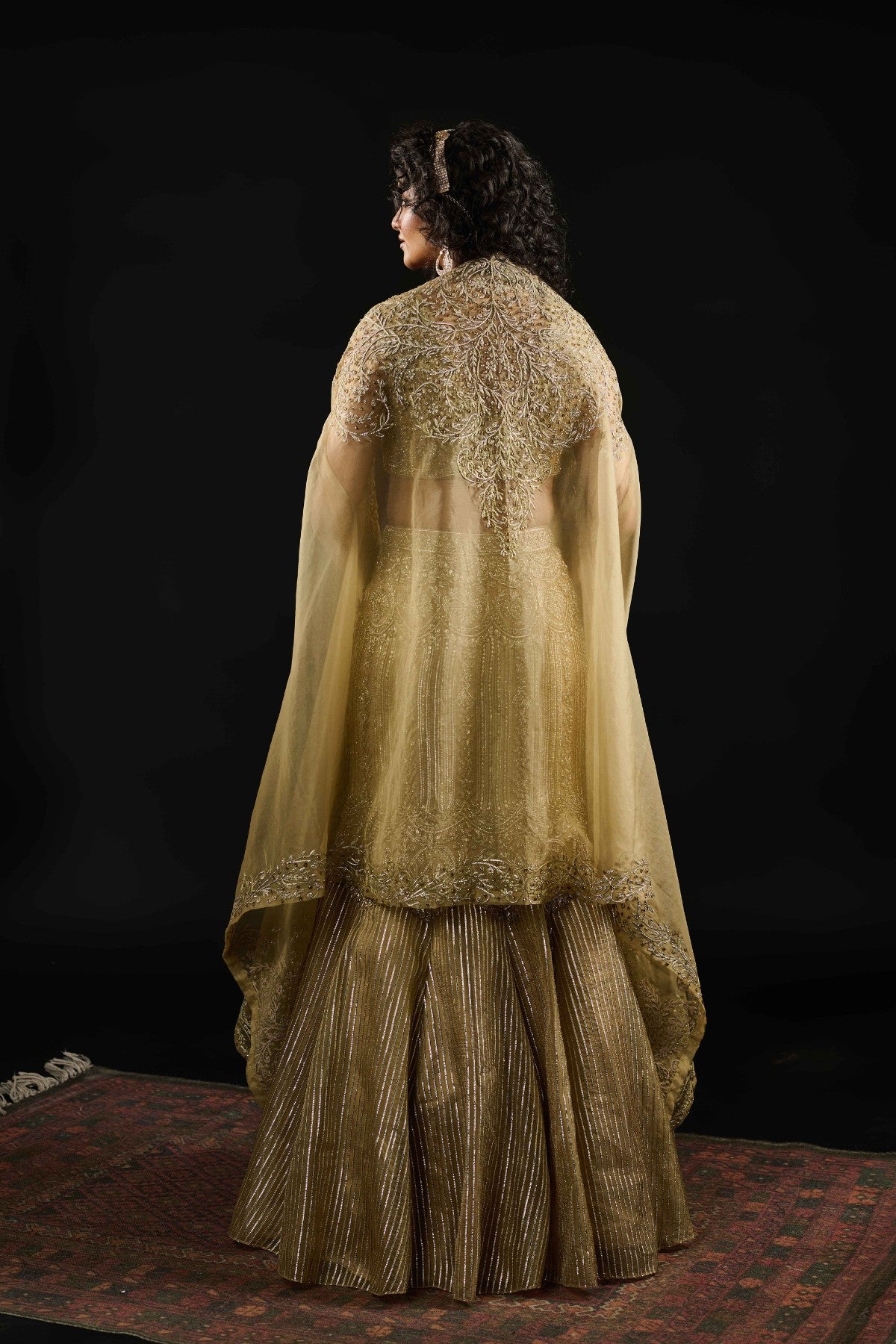 Amani Golden lehenga set