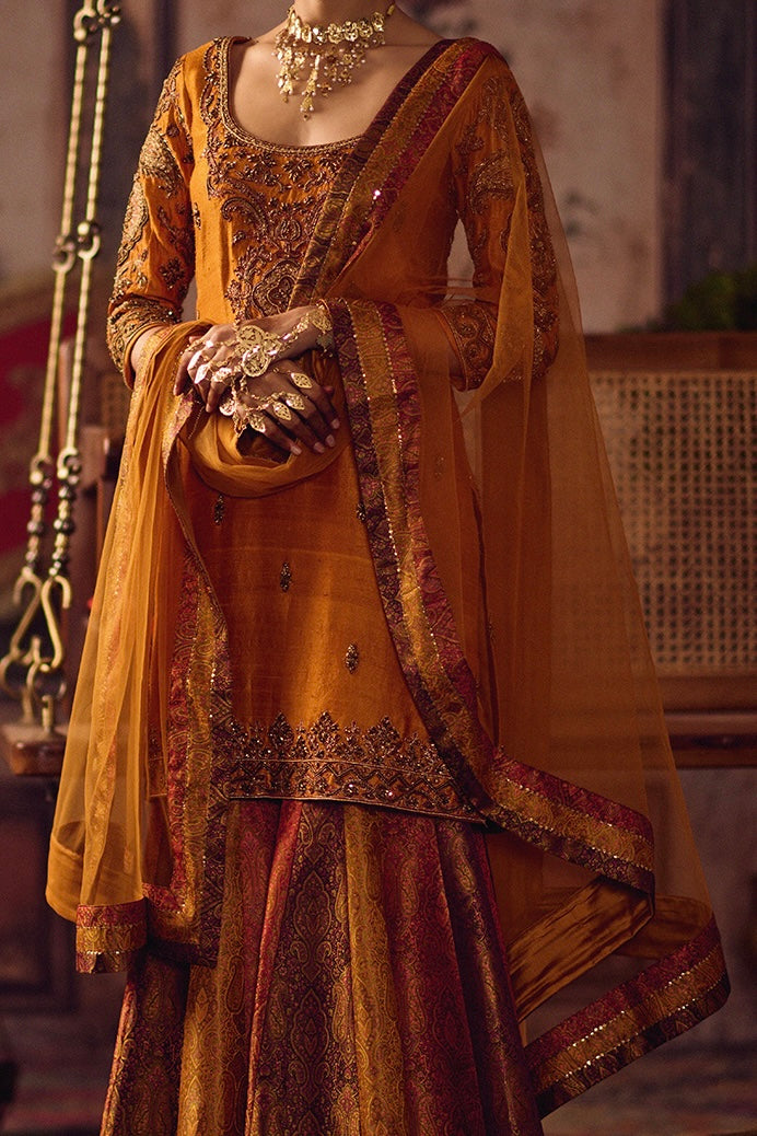 Kesari Tri-Border Odhni