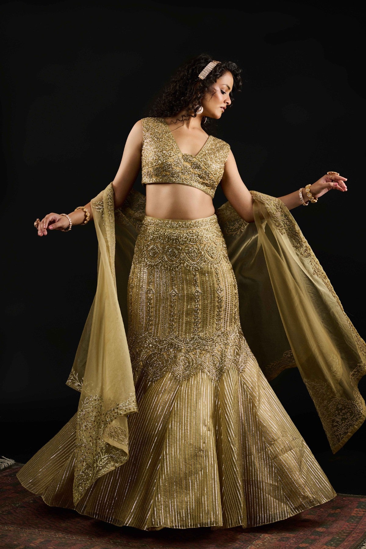 Amani Golden lehenga set