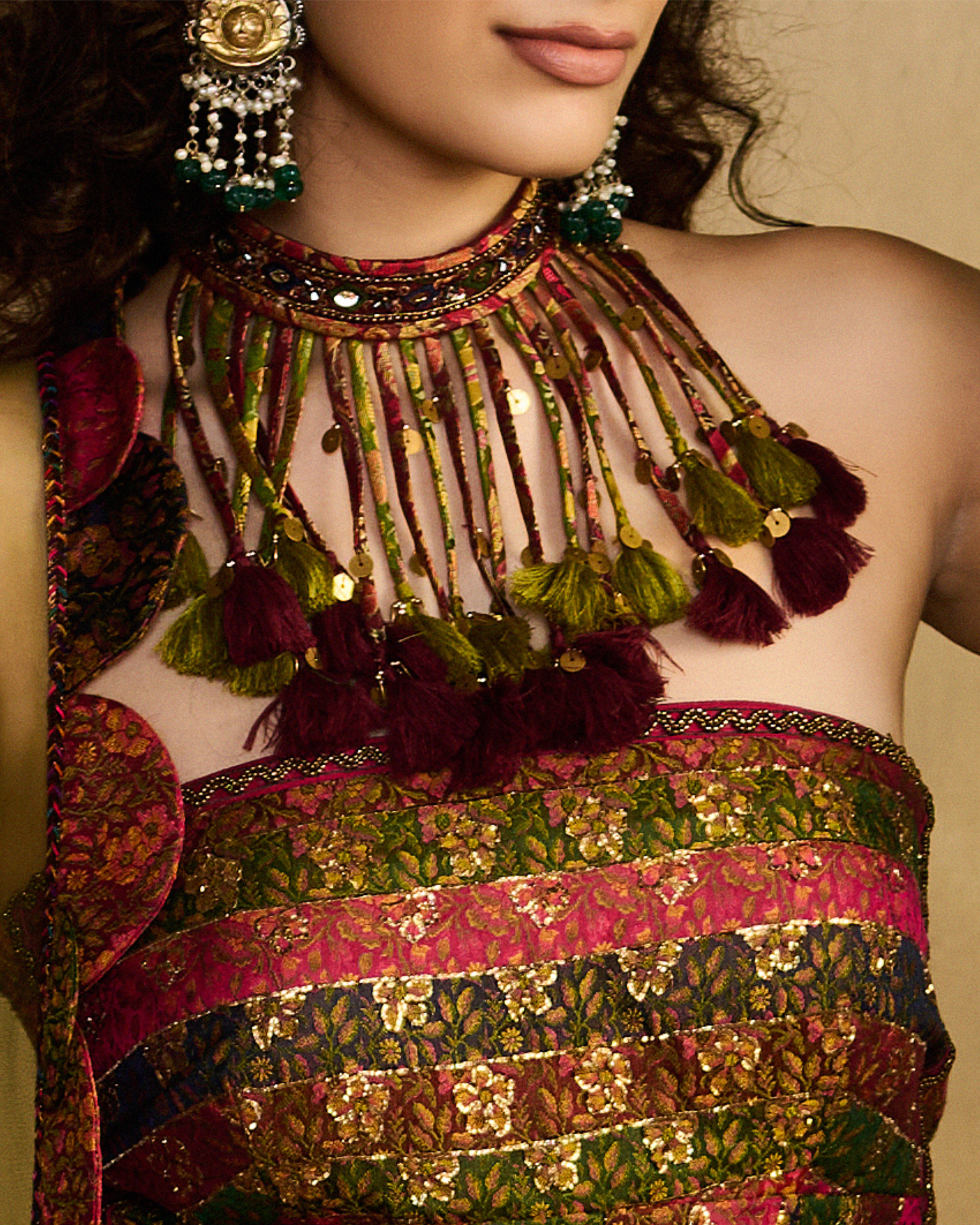 Hariyali Tassel choker