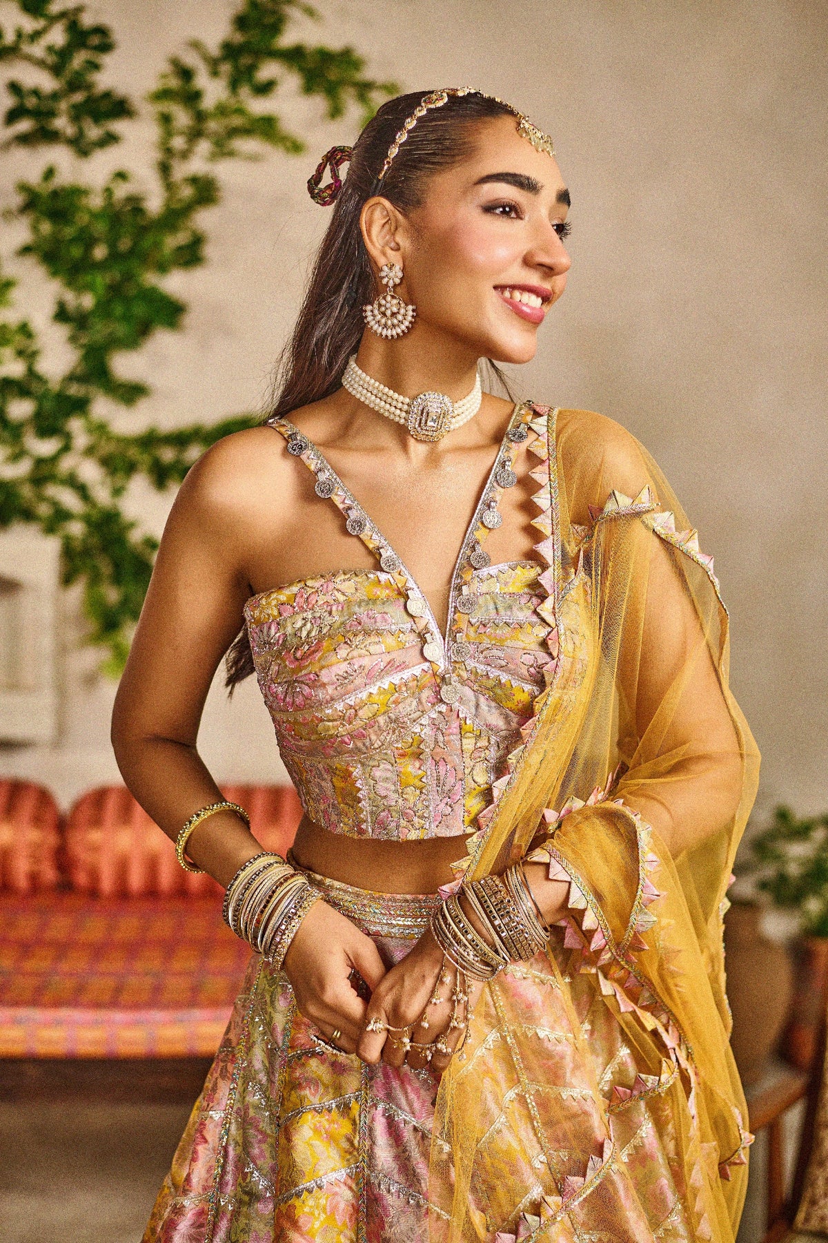 Aabha ginni banarasi lehenga set