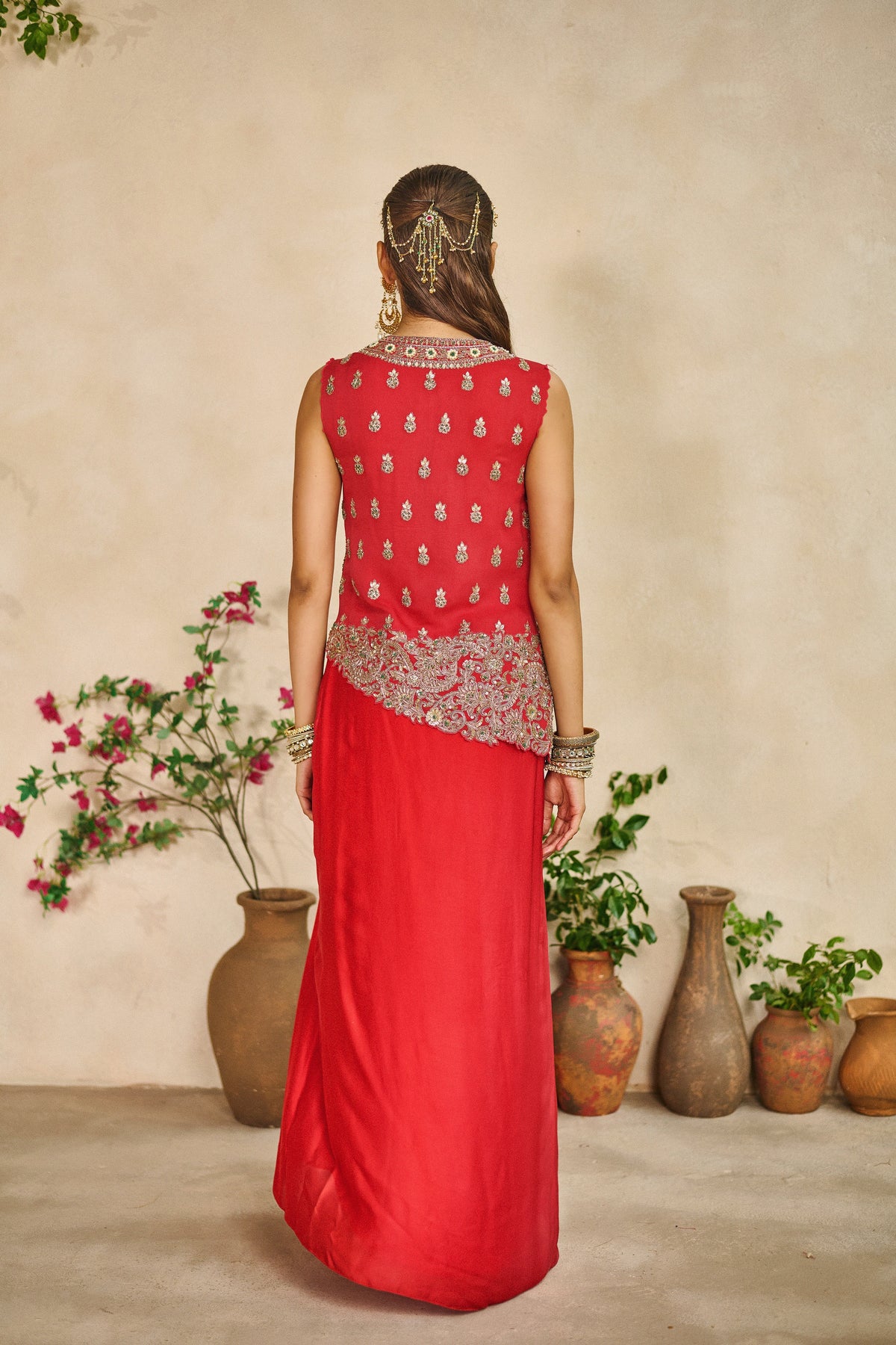 Surkh asymmetric kurta lungi skirt set