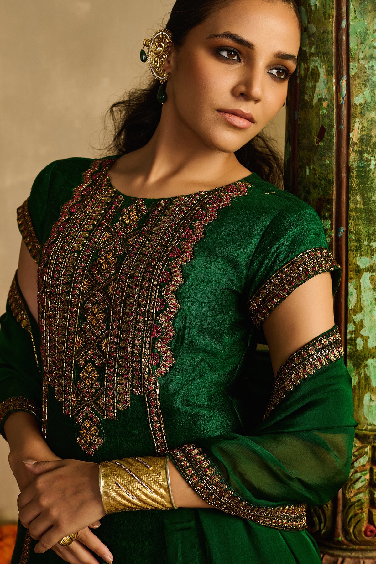 Paan Patola Gharara Set