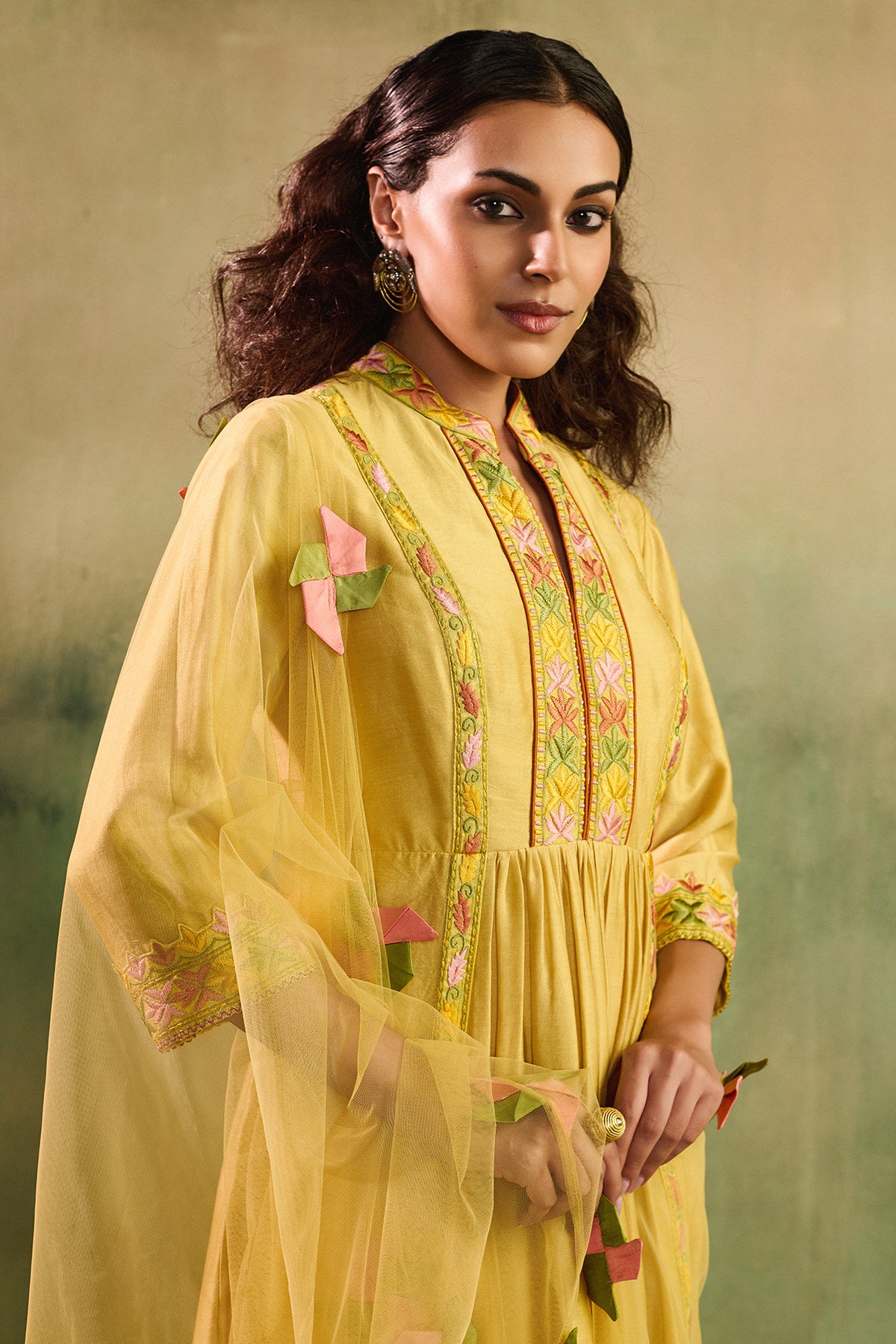 Zard Noor kurta set