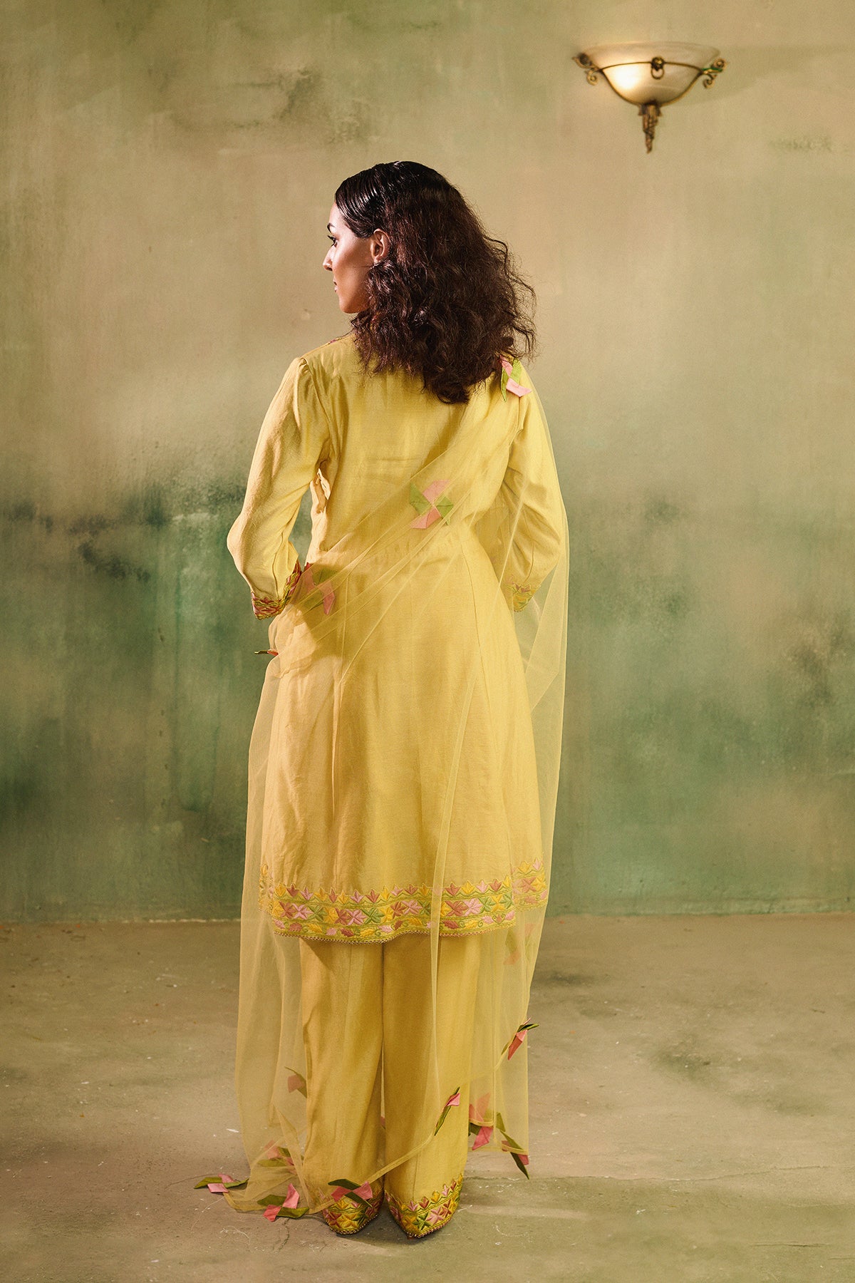 Zard Noor kurta set