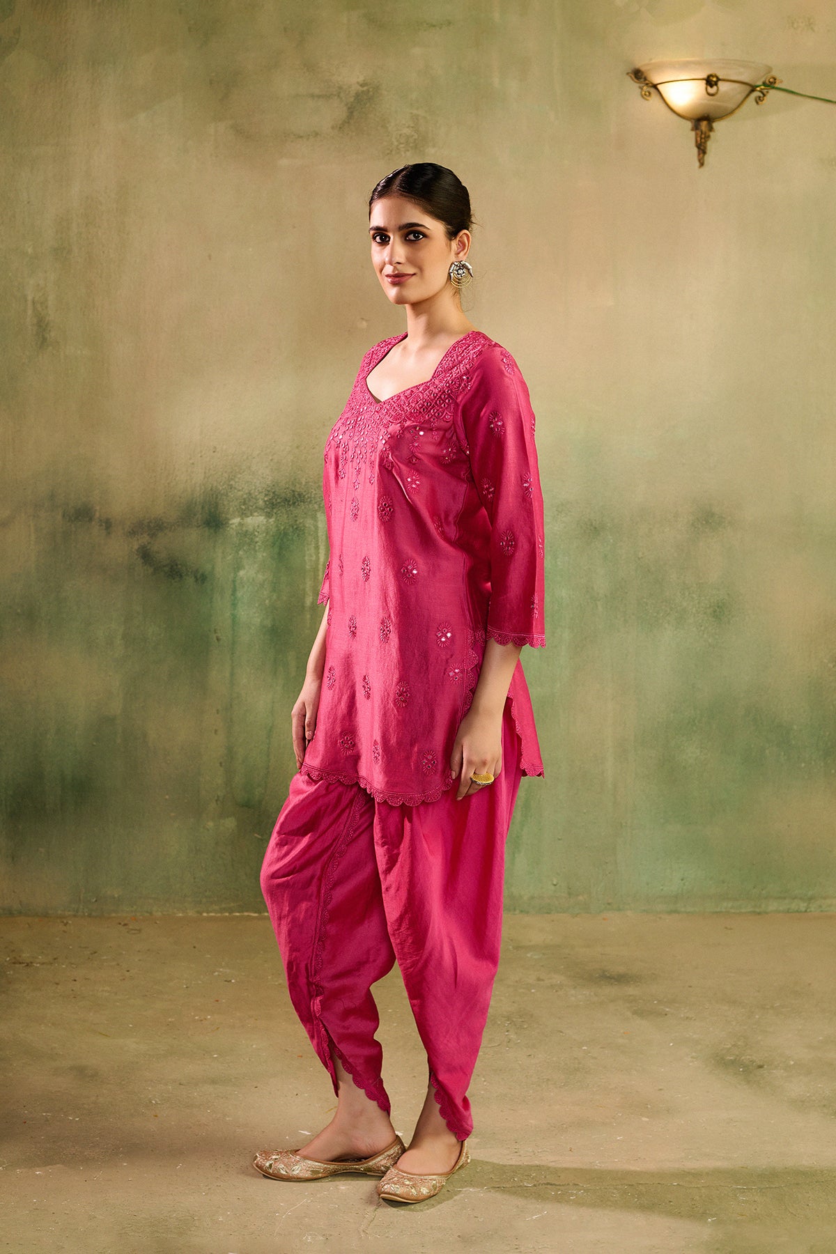 Rani rang kurta dhoti