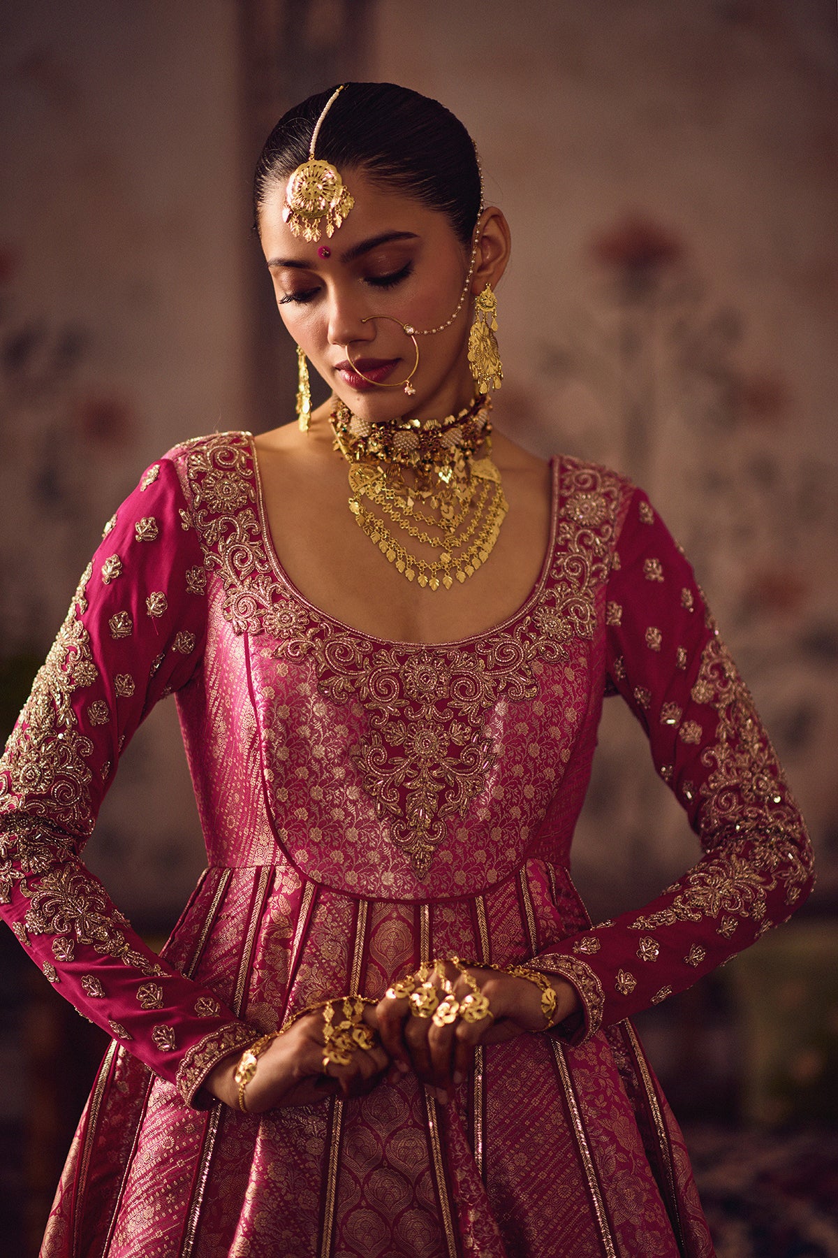 Gulabi Hand work Anarkali kurta odhni set