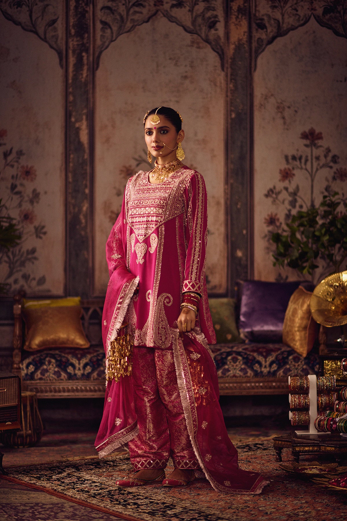 Gulabi Banarasi Salwar Set