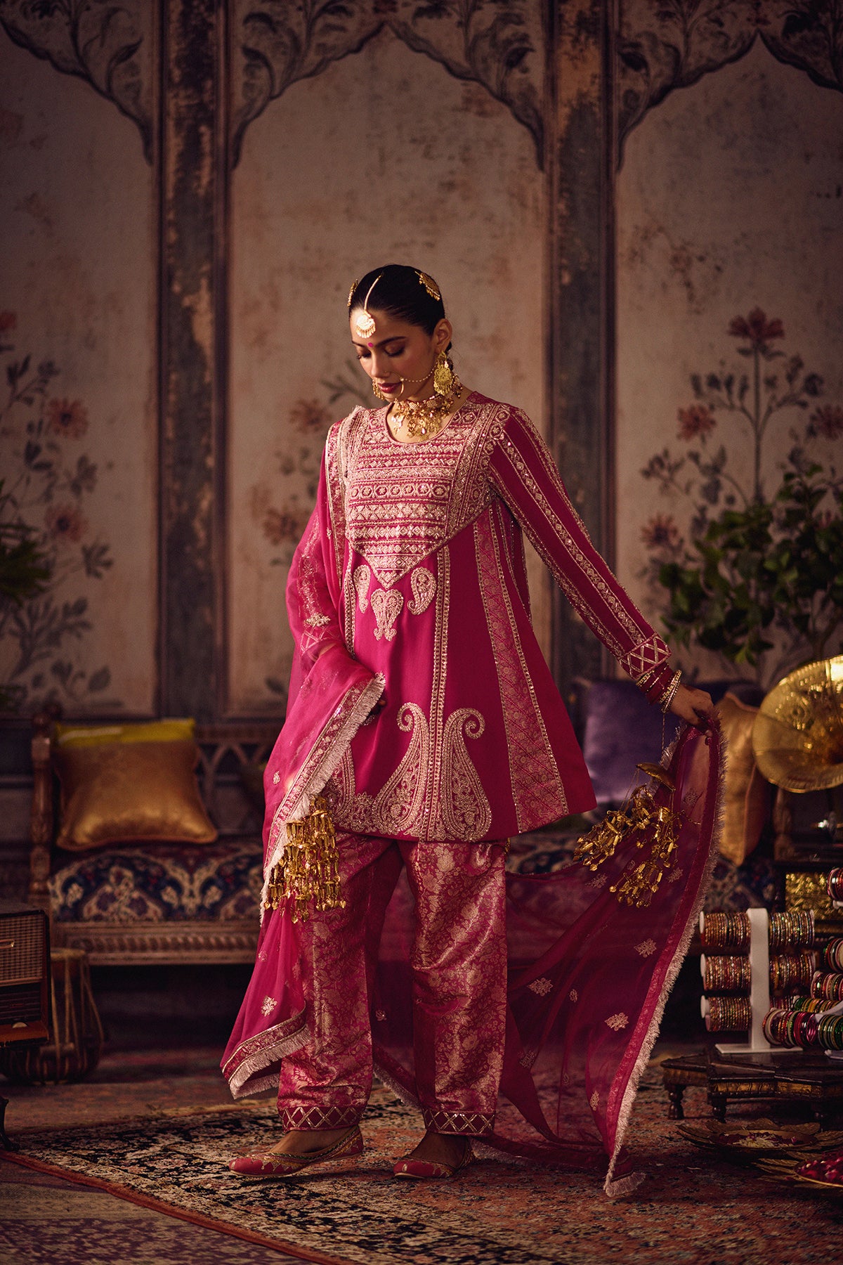 Gulabi Banarasi Salwar Set