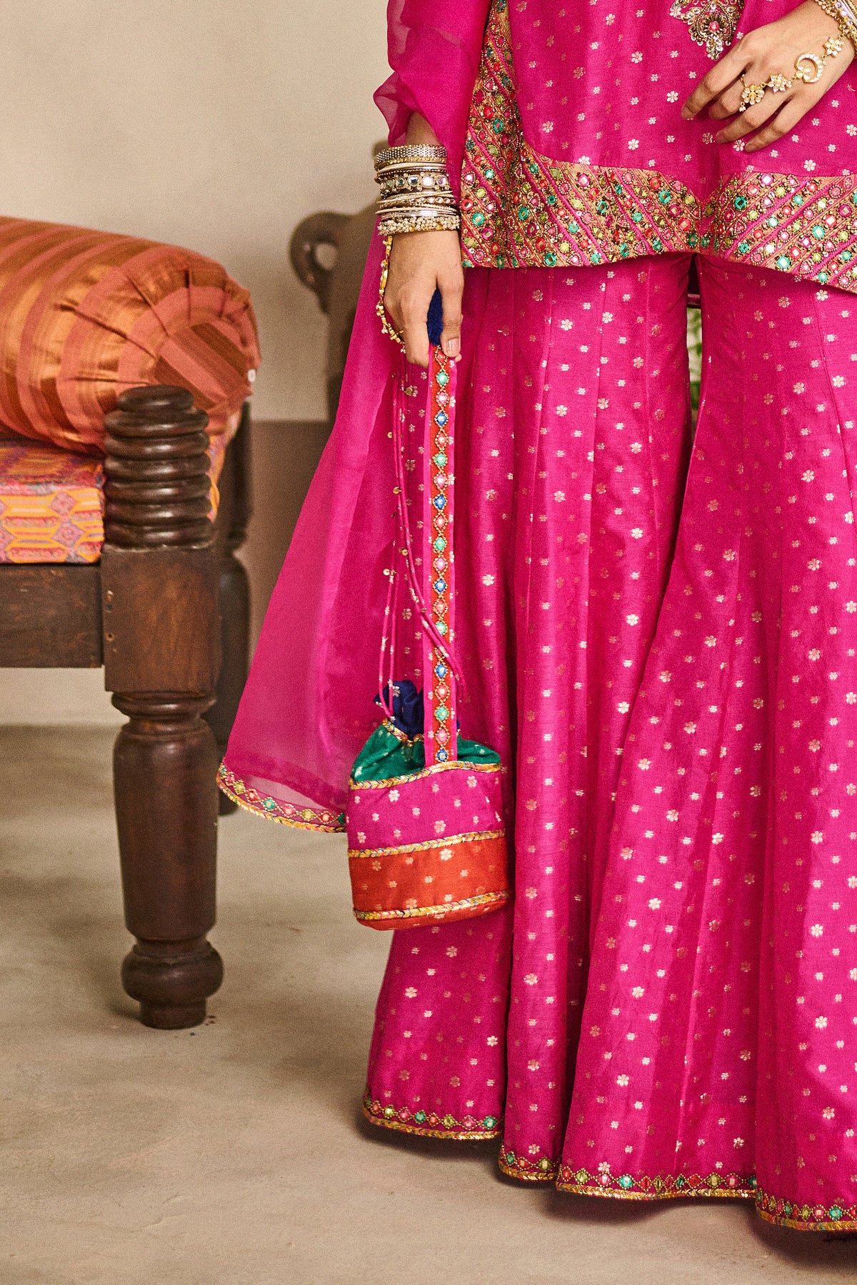 Rangili dhol potli