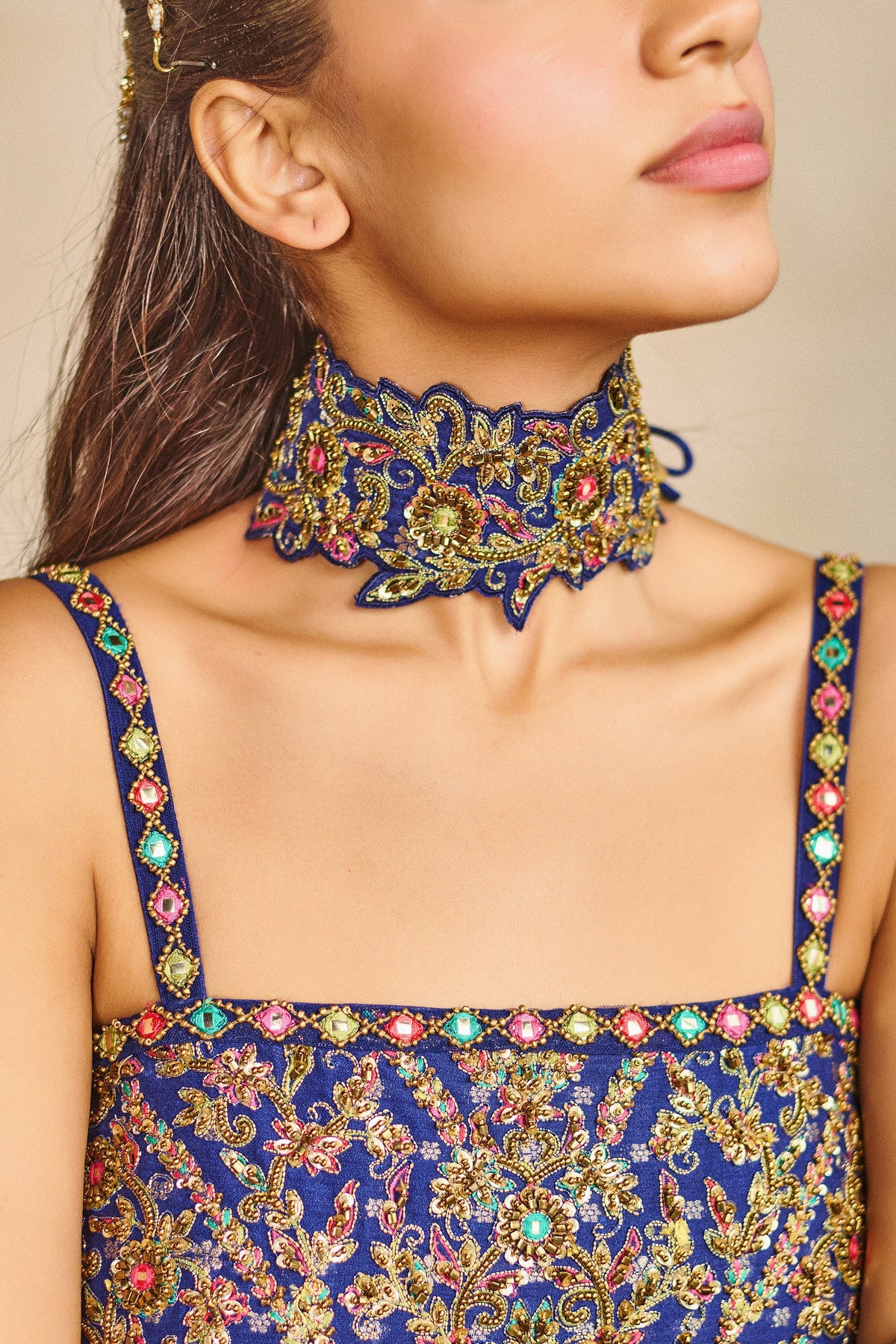 Neel sitara choker