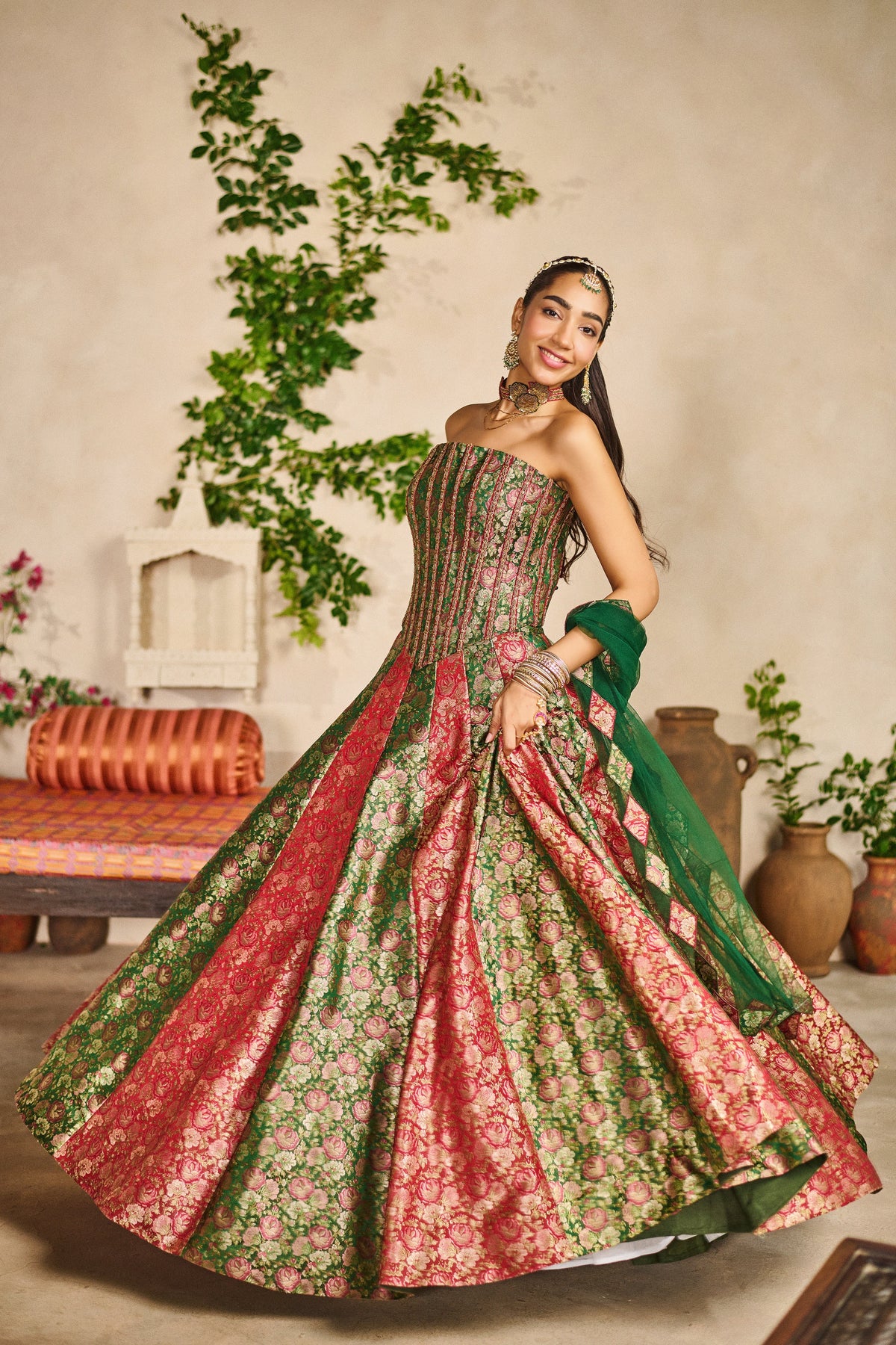 Gulab banarasi corset lehenga set