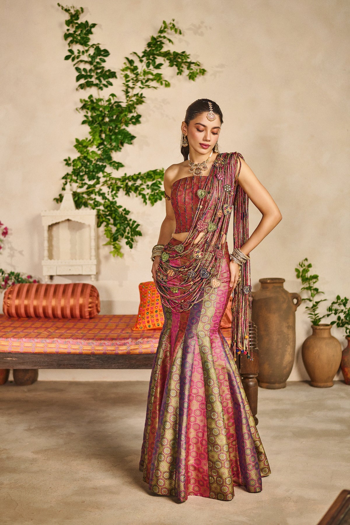 Naqsh dori saree set