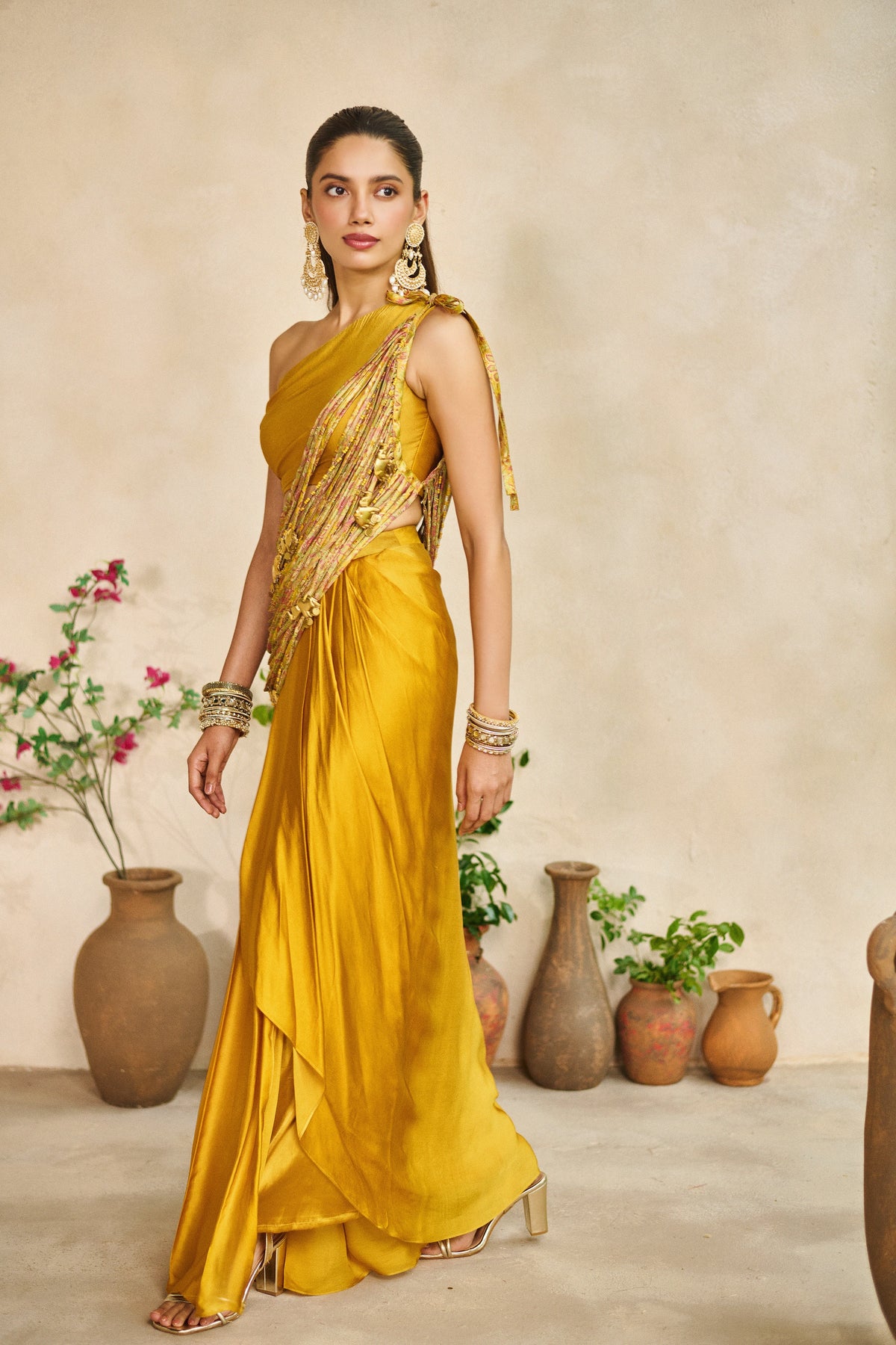 Kanak taar one shoulder sash top lungi skirt set