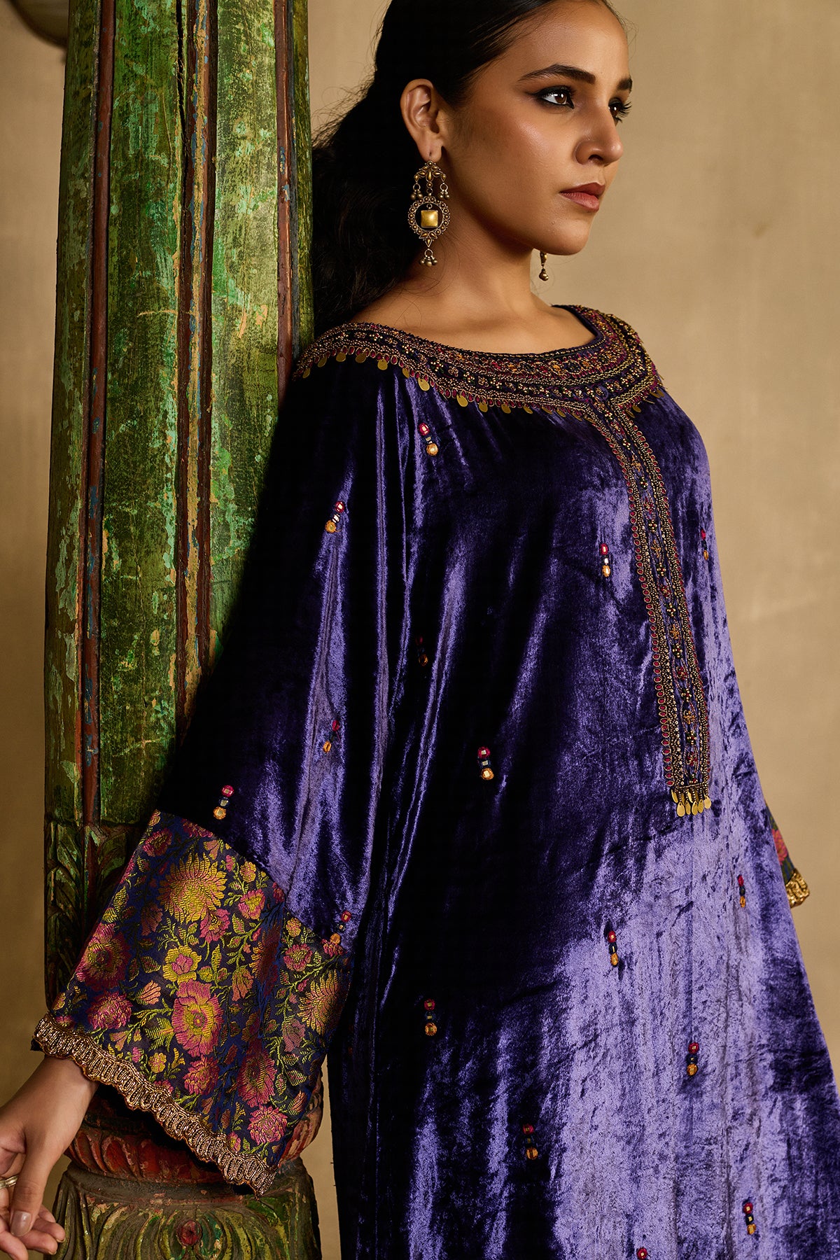 Neel Banjara Kurta Set